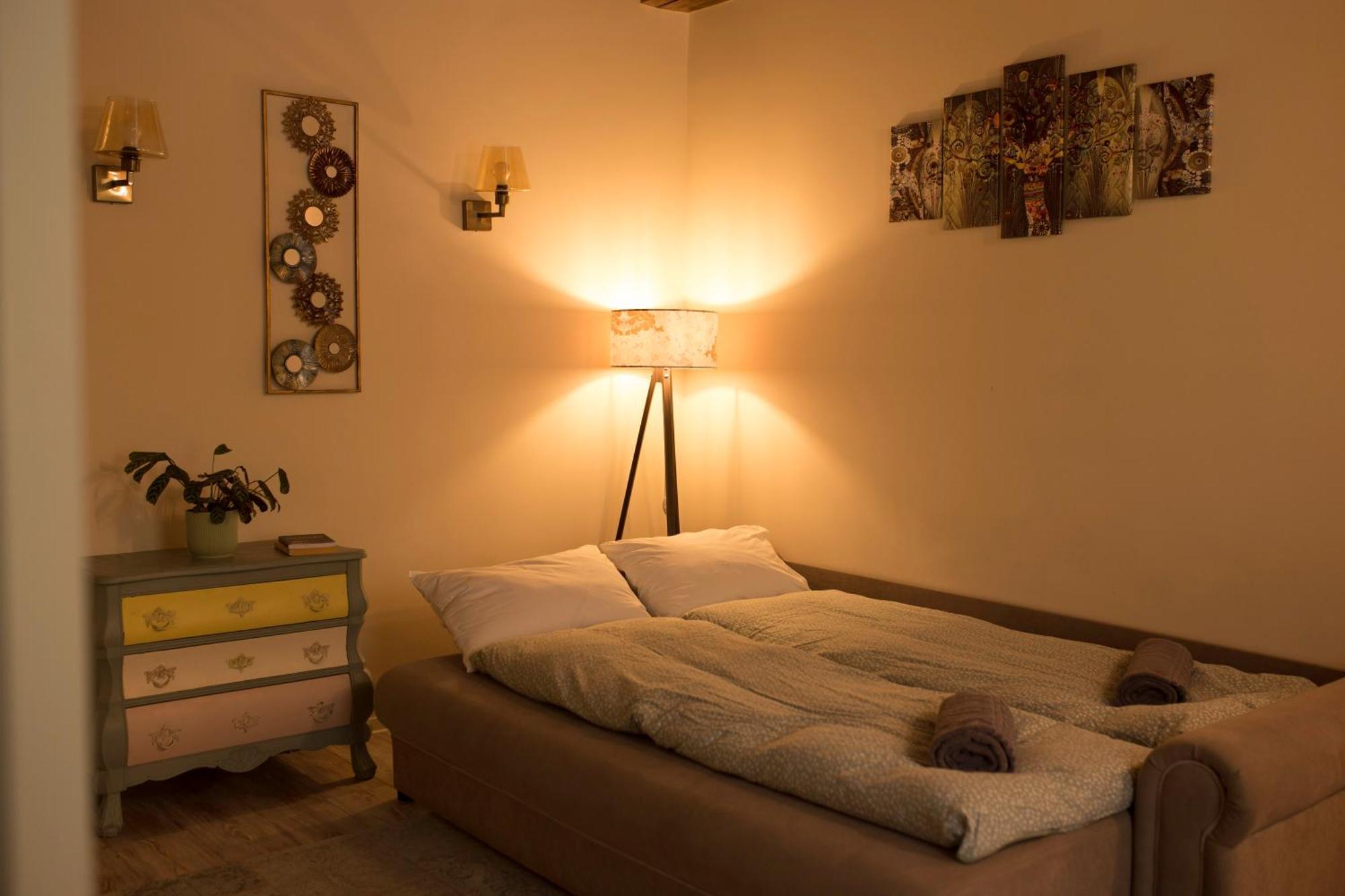 Seek And Hide - Little Julia'S Hideaway Braşov Buitenkant foto